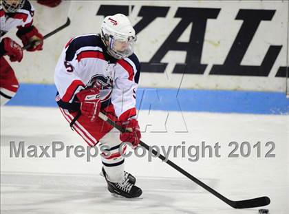 Thumbnail 3 in Darien vs. Glastonbury (CIAC Division I Quarterfinal) photogallery.