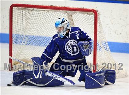 Thumbnail 3 in Darien vs. Glastonbury (CIAC Division I Quarterfinal) photogallery.
