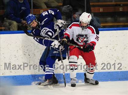 Thumbnail 2 in Darien vs. Glastonbury (CIAC Division I Quarterfinal) photogallery.
