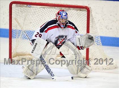 Thumbnail 3 in Darien vs. Glastonbury (CIAC Division I Quarterfinal) photogallery.