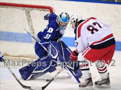 Thumbnail 1 in Darien vs. Glastonbury (CIAC Division I Quarterfinal) photogallery.
