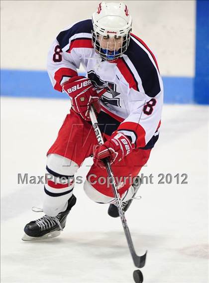 Thumbnail 3 in Darien vs. Glastonbury (CIAC Division I Quarterfinal) photogallery.