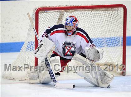 Thumbnail 1 in Darien vs. Glastonbury (CIAC Division I Quarterfinal) photogallery.