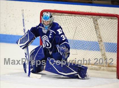 Thumbnail 3 in Darien vs. Glastonbury (CIAC Division I Quarterfinal) photogallery.