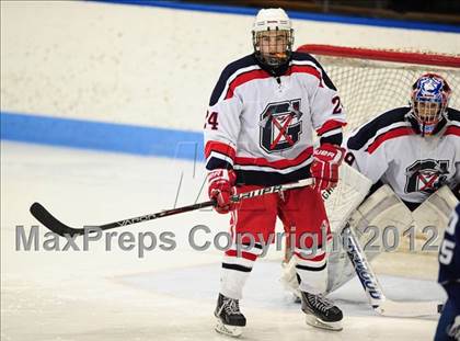Thumbnail 2 in Darien vs. Glastonbury (CIAC Division I Quarterfinal) photogallery.