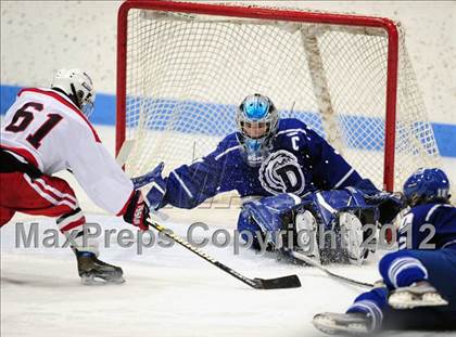 Thumbnail 1 in Darien vs. Glastonbury (CIAC Division I Quarterfinal) photogallery.