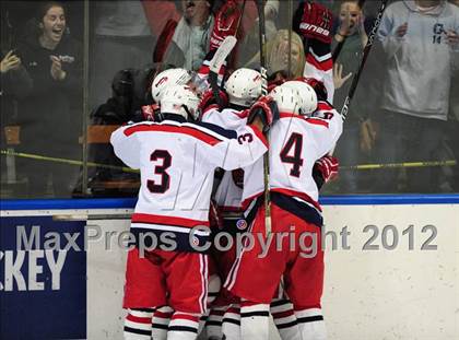 Thumbnail 1 in Darien vs. Glastonbury (CIAC Division I Quarterfinal) photogallery.