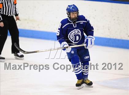 Thumbnail 2 in Darien vs. Glastonbury (CIAC Division I Quarterfinal) photogallery.