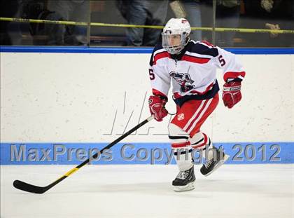Thumbnail 1 in Darien vs. Glastonbury (CIAC Division I Quarterfinal) photogallery.