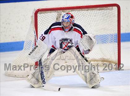 Thumbnail 1 in Darien vs. Glastonbury (CIAC Division I Quarterfinal) photogallery.