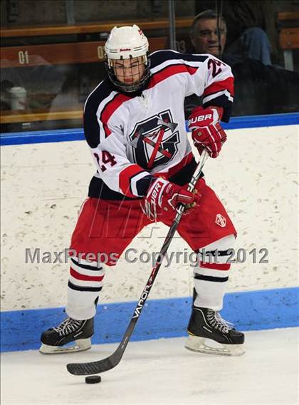 Thumbnail 3 in Darien vs. Glastonbury (CIAC Division I Quarterfinal) photogallery.