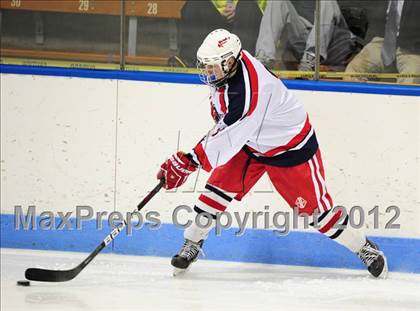 Thumbnail 3 in Darien vs. Glastonbury (CIAC Division I Quarterfinal) photogallery.