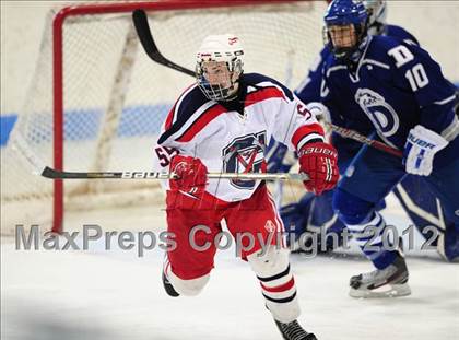 Thumbnail 3 in Darien vs. Glastonbury (CIAC Division I Quarterfinal) photogallery.