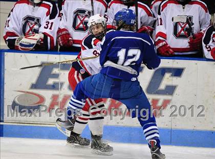 Thumbnail 3 in Darien vs. Glastonbury (CIAC Division I Quarterfinal) photogallery.