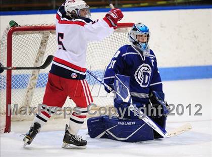 Thumbnail 2 in Darien vs. Glastonbury (CIAC Division I Quarterfinal) photogallery.