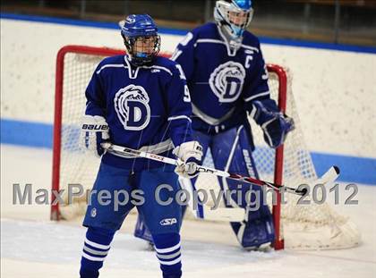Thumbnail 3 in Darien vs. Glastonbury (CIAC Division I Quarterfinal) photogallery.
