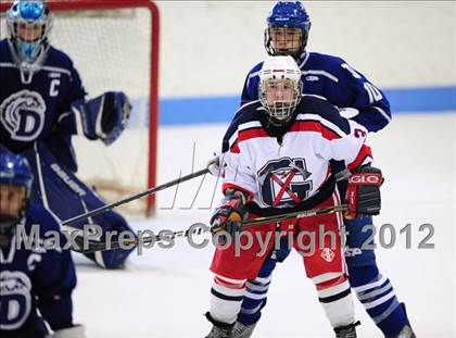 Thumbnail 3 in Darien vs. Glastonbury (CIAC Division I Quarterfinal) photogallery.
