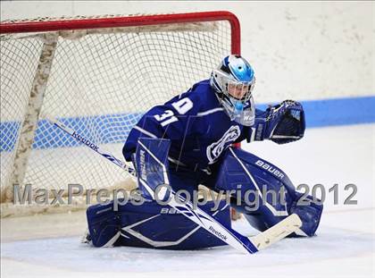 Thumbnail 2 in Darien vs. Glastonbury (CIAC Division I Quarterfinal) photogallery.