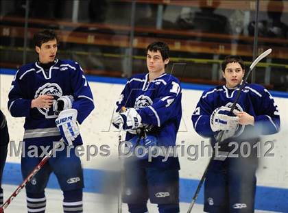 Thumbnail 3 in Darien vs. Glastonbury (CIAC Division I Quarterfinal) photogallery.