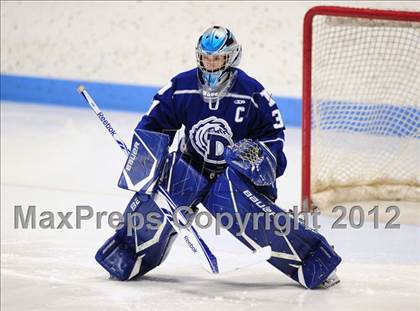 Thumbnail 1 in Darien vs. Glastonbury (CIAC Division I Quarterfinal) photogallery.