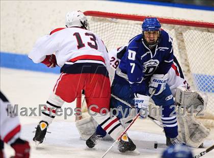 Thumbnail 1 in Darien vs. Glastonbury (CIAC Division I Quarterfinal) photogallery.