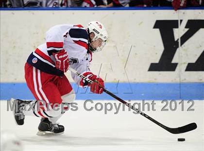 Thumbnail 2 in Darien vs. Glastonbury (CIAC Division I Quarterfinal) photogallery.