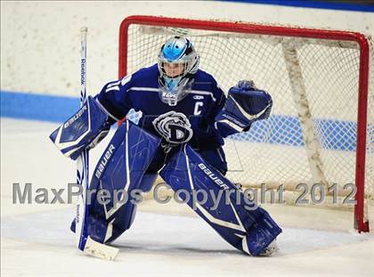 Thumbnail 2 in Darien vs. Glastonbury (CIAC Division I Quarterfinal) photogallery.