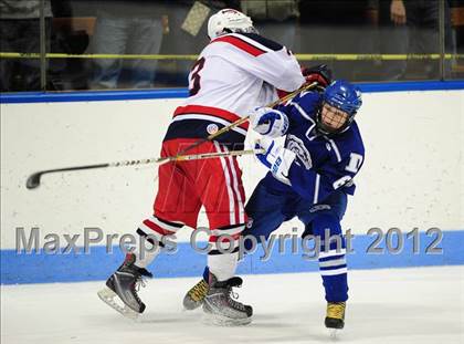 Thumbnail 2 in Darien vs. Glastonbury (CIAC Division I Quarterfinal) photogallery.