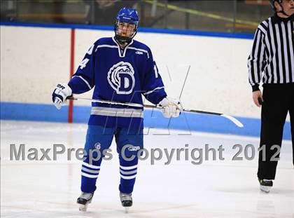 Thumbnail 3 in Darien vs. Glastonbury (CIAC Division I Quarterfinal) photogallery.
