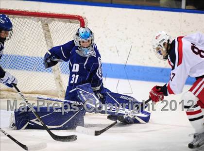 Thumbnail 3 in Darien vs. Glastonbury (CIAC Division I Quarterfinal) photogallery.