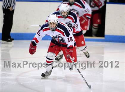 Thumbnail 2 in Darien vs. Glastonbury (CIAC Division I Quarterfinal) photogallery.