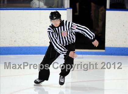 Thumbnail 1 in Darien vs. Glastonbury (CIAC Division I Quarterfinal) photogallery.