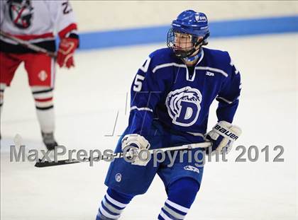 Thumbnail 1 in Darien vs. Glastonbury (CIAC Division I Quarterfinal) photogallery.