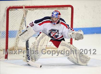 Thumbnail 2 in Darien vs. Glastonbury (CIAC Division I Quarterfinal) photogallery.