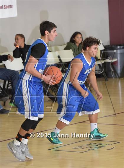 Thumbnail 2 in Damien vs. North Hollywood (MaxPreps Holiday Classic) photogallery.
