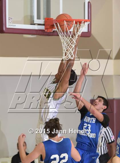 Thumbnail 2 in Damien vs. North Hollywood (MaxPreps Holiday Classic) photogallery.