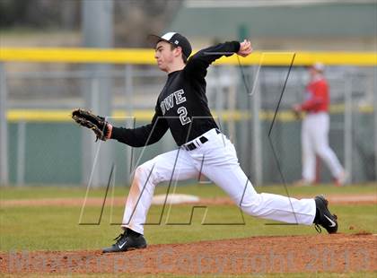Thumbnail 3 in Tom Bean vs Howe (Farmersville Invitational) photogallery.