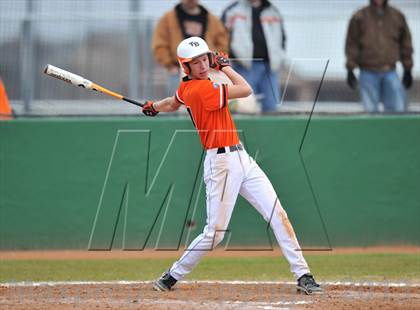 Thumbnail 3 in Tom Bean vs Howe (Farmersville Invitational) photogallery.