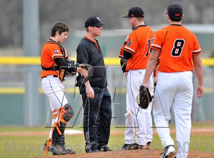 Thumbnail 2 in Tom Bean vs Howe (Farmersville Invitational) photogallery.