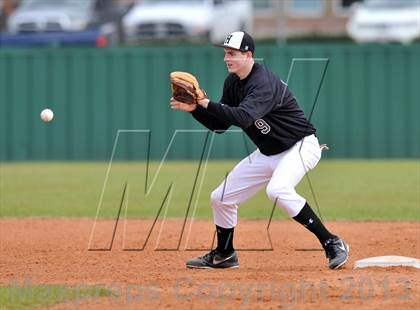 Thumbnail 2 in Tom Bean vs Howe (Farmersville Invitational) photogallery.