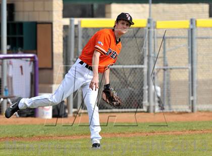 Thumbnail 1 in Tom Bean vs Howe (Farmersville Invitational) photogallery.