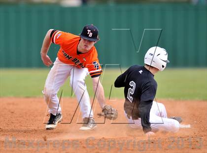 Thumbnail 1 in Tom Bean vs Howe (Farmersville Invitational) photogallery.