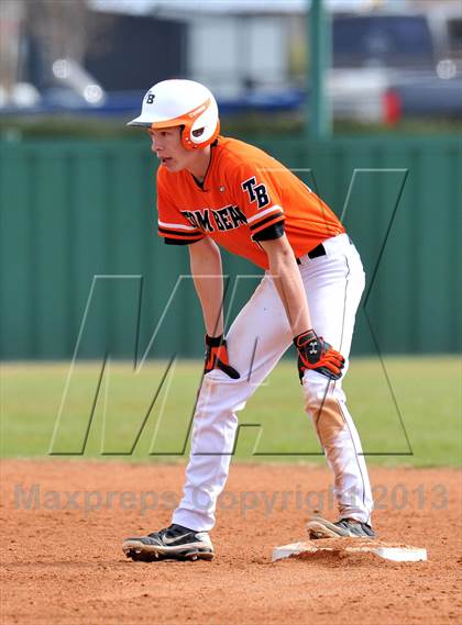 Thumbnail 2 in Tom Bean vs Howe (Farmersville Invitational) photogallery.