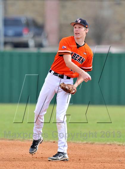 Thumbnail 2 in Tom Bean vs Howe (Farmersville Invitational) photogallery.