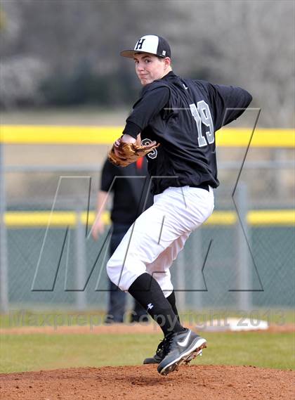 Thumbnail 3 in Tom Bean vs Howe (Farmersville Invitational) photogallery.