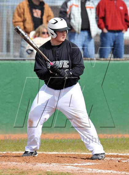 Thumbnail 3 in Tom Bean vs Howe (Farmersville Invitational) photogallery.