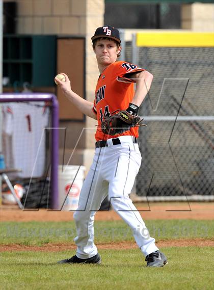 Thumbnail 3 in Tom Bean vs Howe (Farmersville Invitational) photogallery.