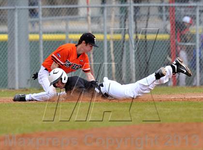 Thumbnail 1 in Tom Bean vs Howe (Farmersville Invitational) photogallery.