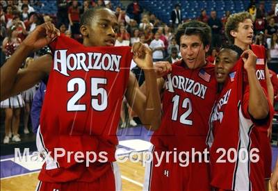 Thumbnail 2 in Horizon vs. Sacred Heart Cathedral (CIF State D4 Final) photogallery.