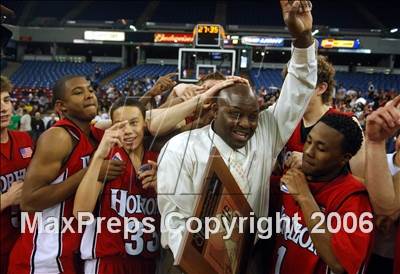 Thumbnail 1 in Horizon vs. Sacred Heart Cathedral (CIF State D4 Final) photogallery.